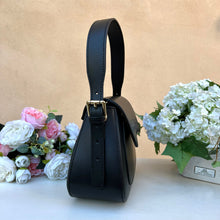 Carica l'immagine nel visualizzatore di Gallery, MARISOL