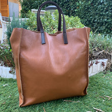 Carica l'immagine nel visualizzatore di Gallery, KIMBERLY