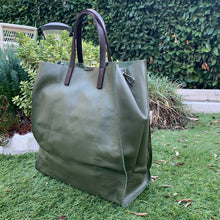 Carica l'immagine nel visualizzatore di Gallery, KIMBERLY