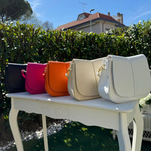 Carica l'immagine nel visualizzatore di Gallery, LOLA