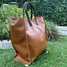 Carica l'immagine nel visualizzatore di Gallery, KIMBERLY