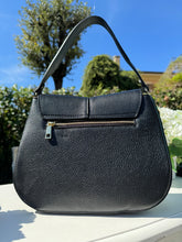 Carica l'immagine nel visualizzatore di Gallery, LOLA