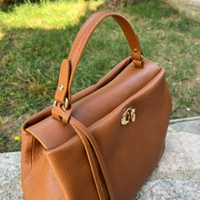 Cargar imagen en el visor de la galería, DAFNE