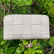 Carica l'immagine nel visualizzatore di Gallery, MILVA