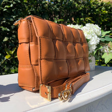 Lade das Bild in den Galerie-Viewer, Christelle