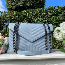 Cargar imagen en el visor de la galería, CHANTAL