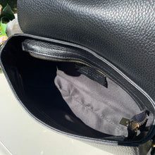 Carica l'immagine nel visualizzatore di Gallery, KIRA