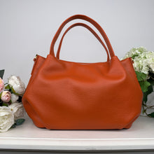 Carica l'immagine nel visualizzatore di Gallery, IVONNE