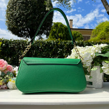 Carica l'immagine nel visualizzatore di Gallery, KIRA