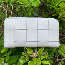 Carica l'immagine nel visualizzatore di Gallery, MILVA