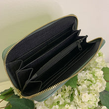 Cargar imagen en el visor de la galería, LIDIA VERDE SALVIA