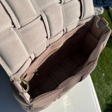 Lade das Bild in den Galerie-Viewer, Christelle