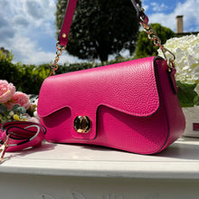 Carica l'immagine nel visualizzatore di Gallery, KIRA