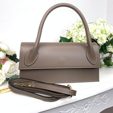 Carica l'immagine nel visualizzatore di Gallery, JACKIE