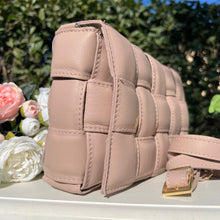 Lade das Bild in den Galerie-Viewer, Christelle