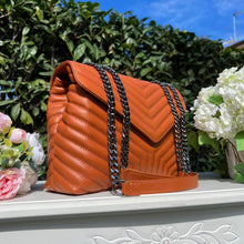 Cargar imagen en el visor de la galería, CHANTAL