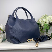 Carica l'immagine nel visualizzatore di Gallery, IVONNE