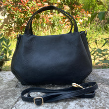 Carica l'immagine nel visualizzatore di Gallery, IVONNE