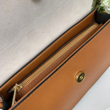 Carica l'immagine nel visualizzatore di Gallery, JACKIE