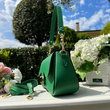 Carica l'immagine nel visualizzatore di Gallery, KIRA