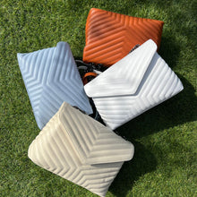 Cargar imagen en el visor de la galería, CHANTAL