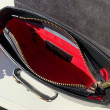 Carica l'immagine nel visualizzatore di Gallery, LILI