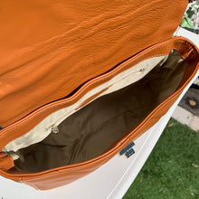 Load image into Gallery viewer, PENELOPE