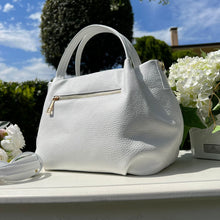 Carica l'immagine nel visualizzatore di Gallery, IVONNE