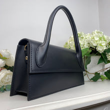 Carica l'immagine nel visualizzatore di Gallery, JACKIE