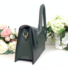 Carica l'immagine nel visualizzatore di Gallery, JACKIE