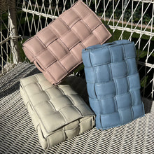 Lade das Bild in den Galerie-Viewer, Christelle