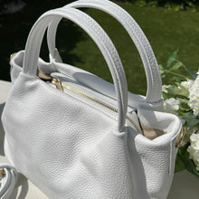 Carica l'immagine nel visualizzatore di Gallery, IVONNE