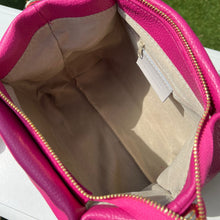 Carica l'immagine nel visualizzatore di Gallery, IVONNE