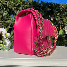 Carica l'immagine nel visualizzatore di Gallery, KIRSTEN