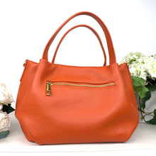 Carica l'immagine nel visualizzatore di Gallery, IVONNE