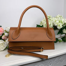 Carica l'immagine nel visualizzatore di Gallery, JACKIE