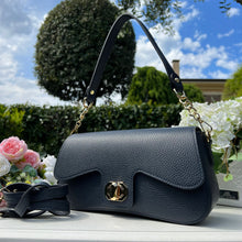 Carica l'immagine nel visualizzatore di Gallery, KIRA