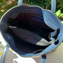 Lade das Bild in den Galerie-Viewer, ISABEL
